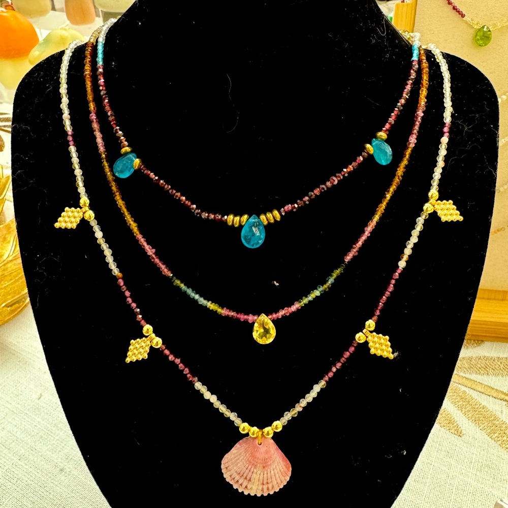 Handmade Colorful Beaded Shell Necklace
